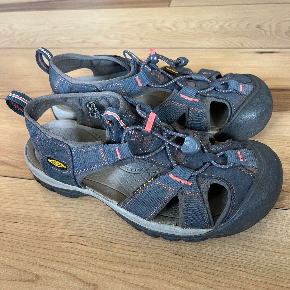 Keen Women’s Sandals size 7.5